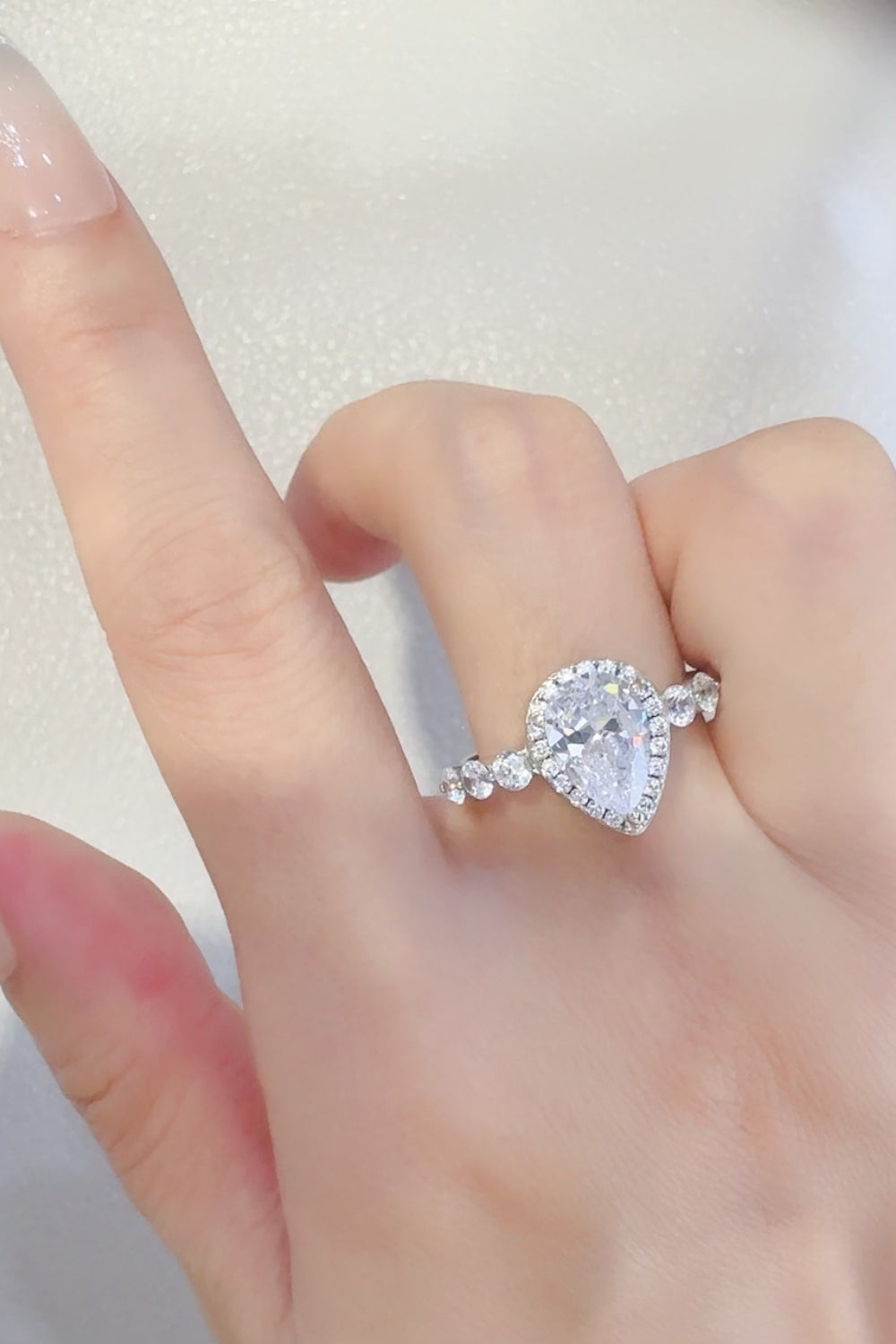 2 Carat Moissanite 925 Sterling Silver Ring Silver