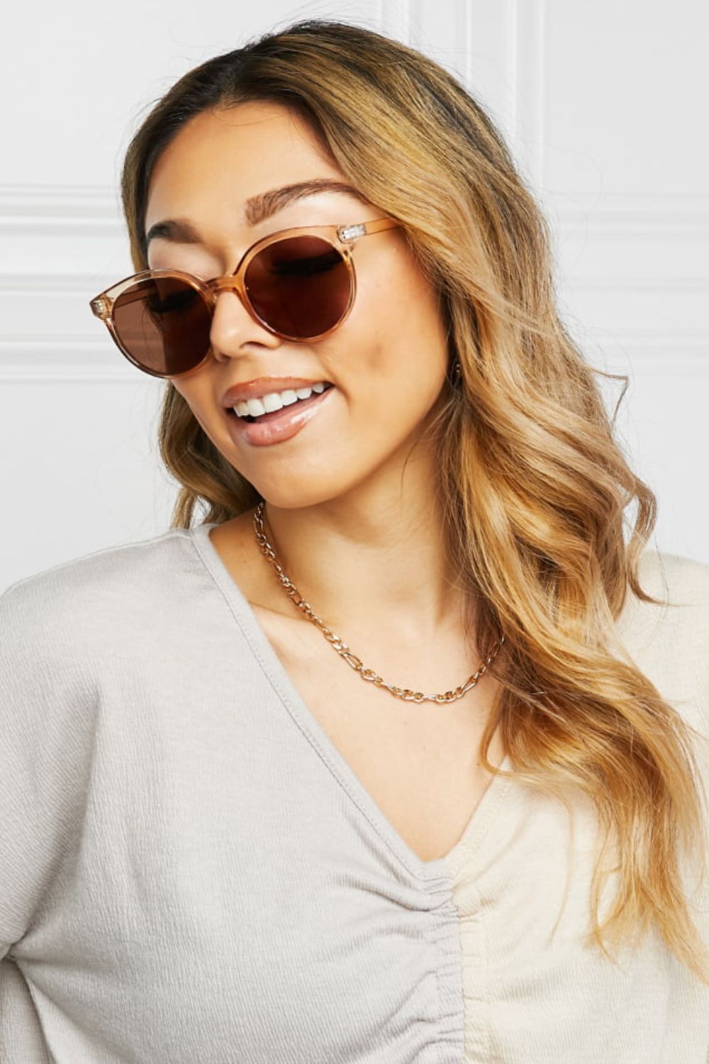 round full rim polycarbonate frame sunglasses — apparel view