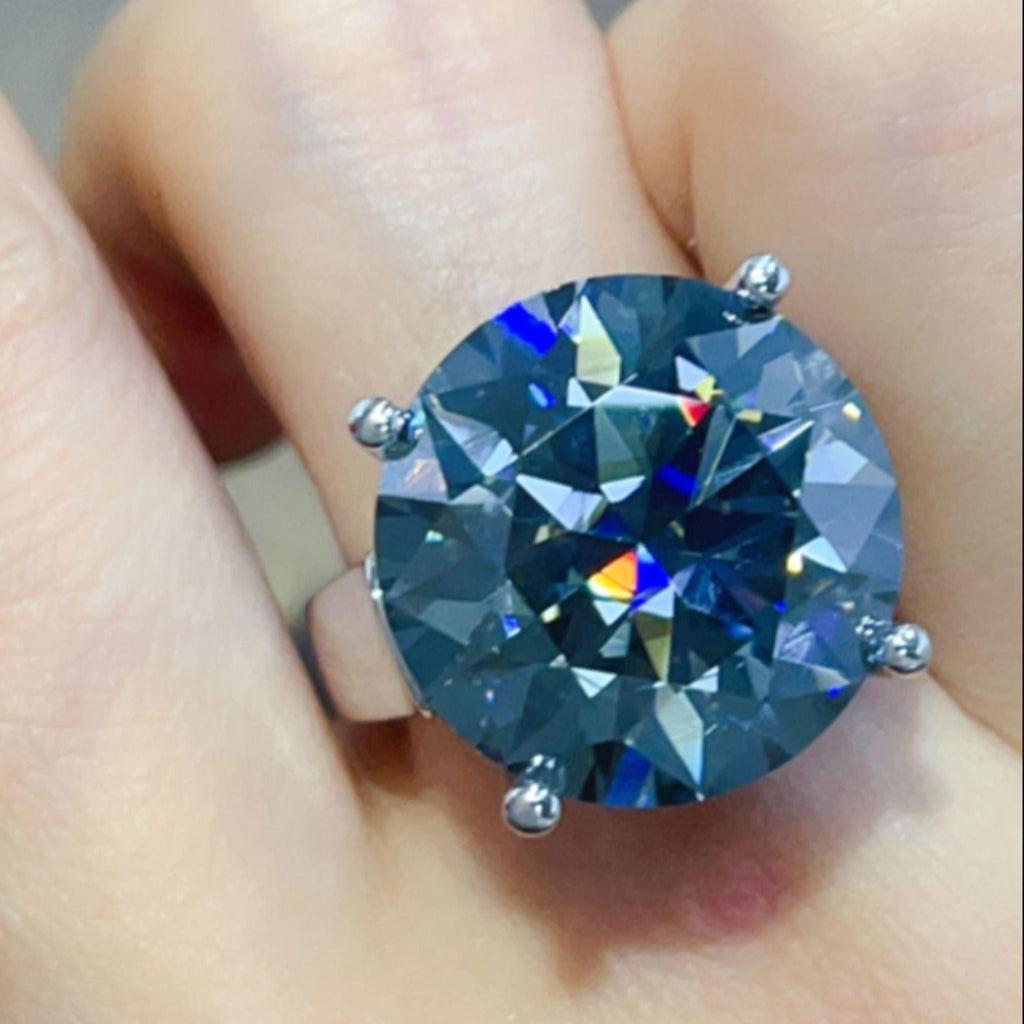 How stylish is this 20 Carat Moissanite 925 Sterling Silver Ring in Royal Blue | Donjane