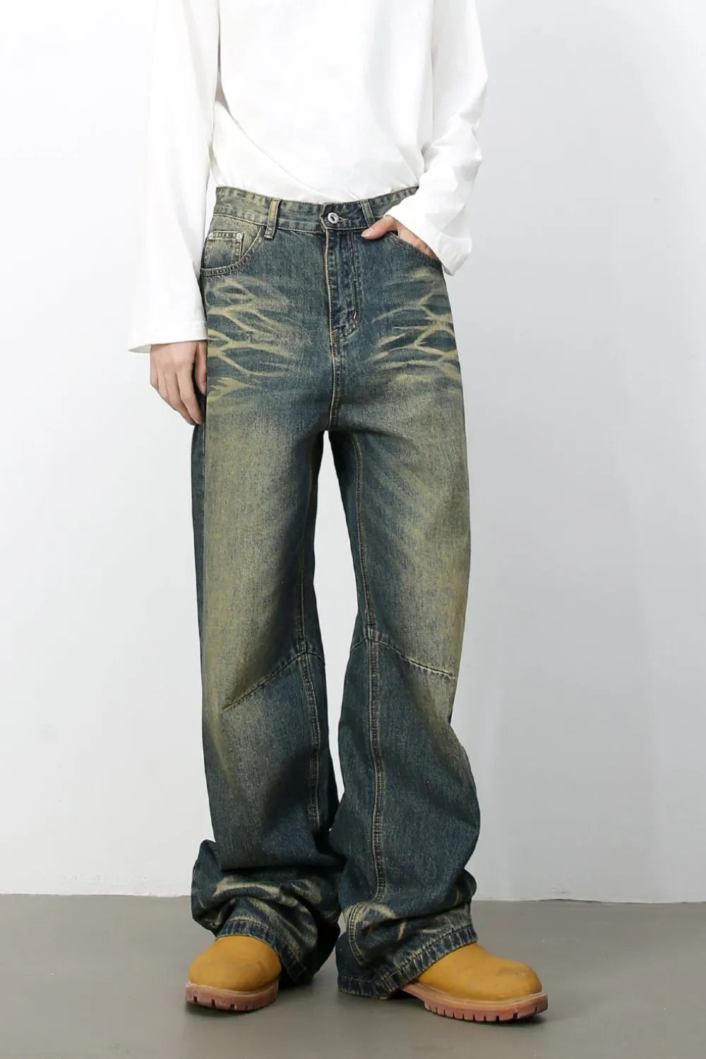 Men's Wide Leg Jeans Medium