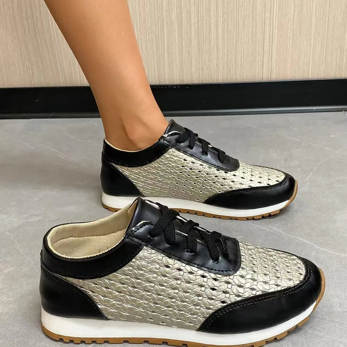 women's breathable lace up sneakers - alternate angle