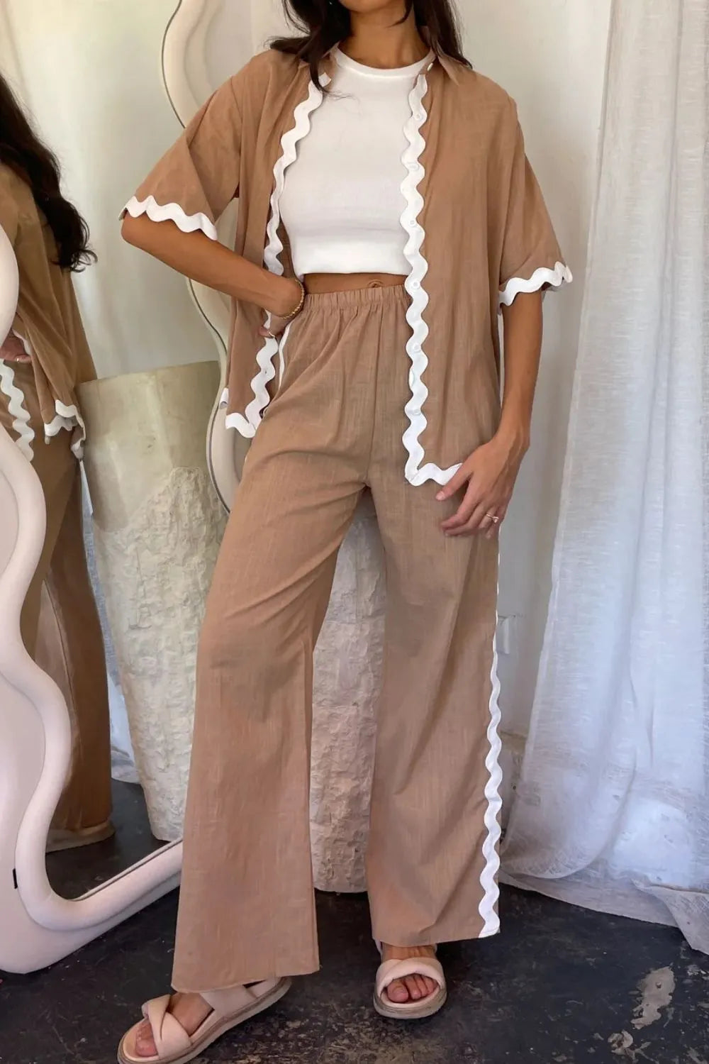 Contrast Trim Half Sleeve Top and Pants Set Camel