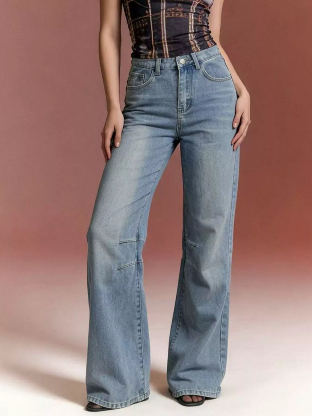 women's wide leg wash jeans - detail shot
