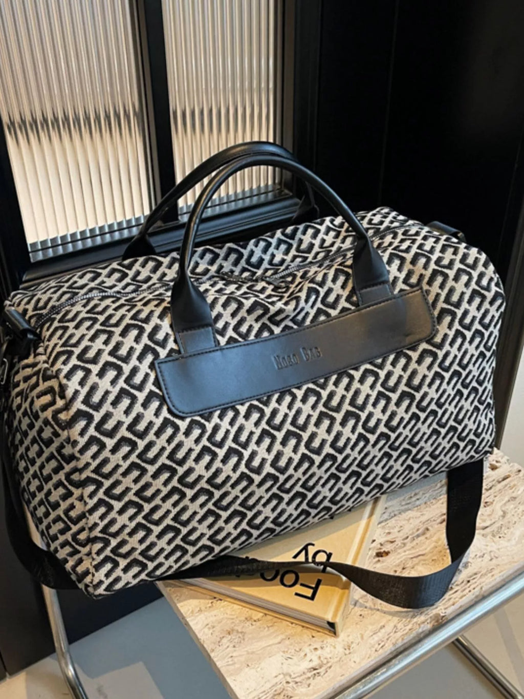 women's geometric pattern travel bag - alternate angle