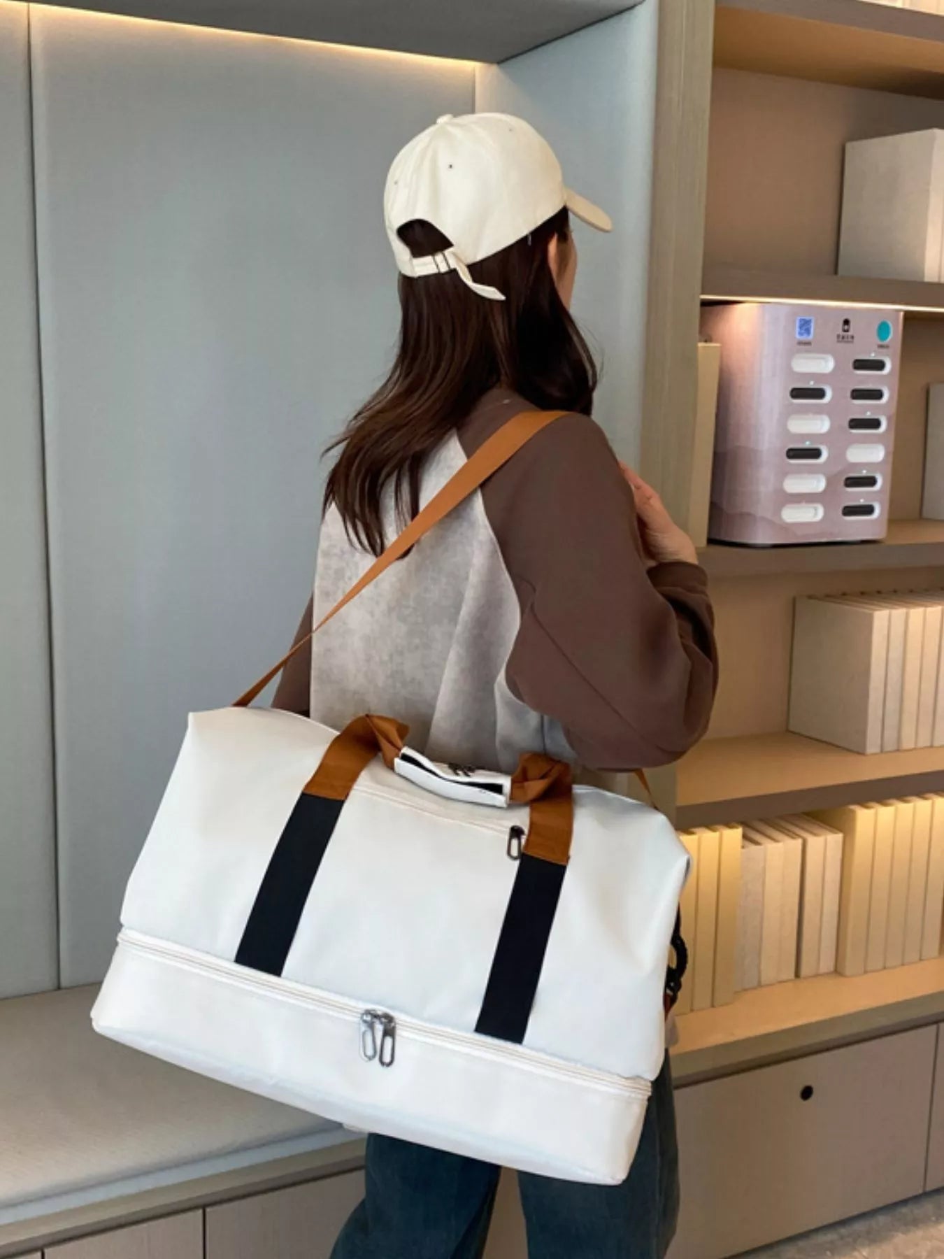 women's multifunctional waterproof travel duffel bag - product detail