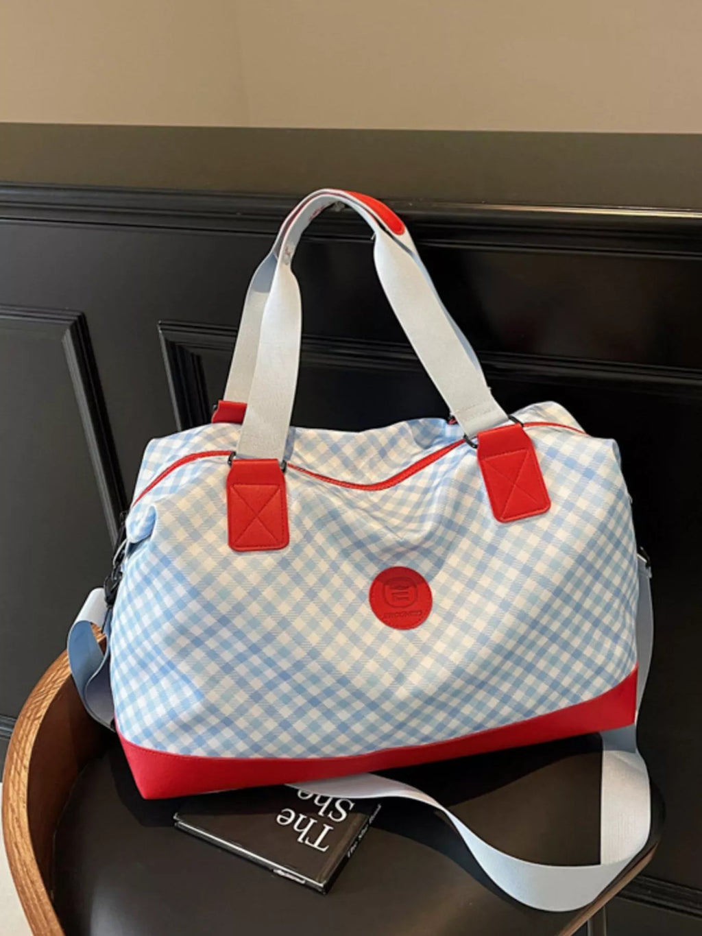 women's checkered pattern travel bag - styling option