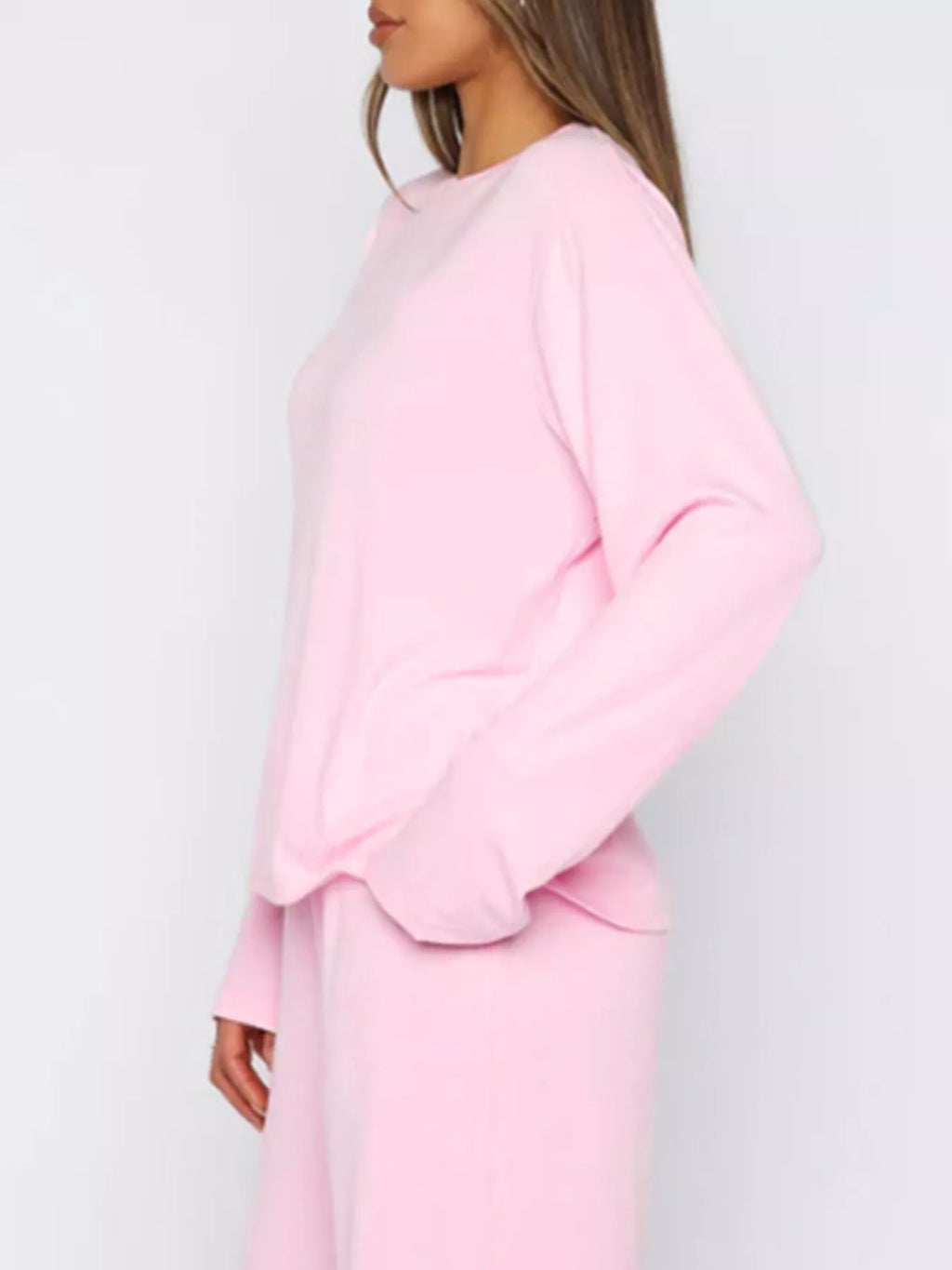 women's relaxed fit long sleeve top and pants set - styling option