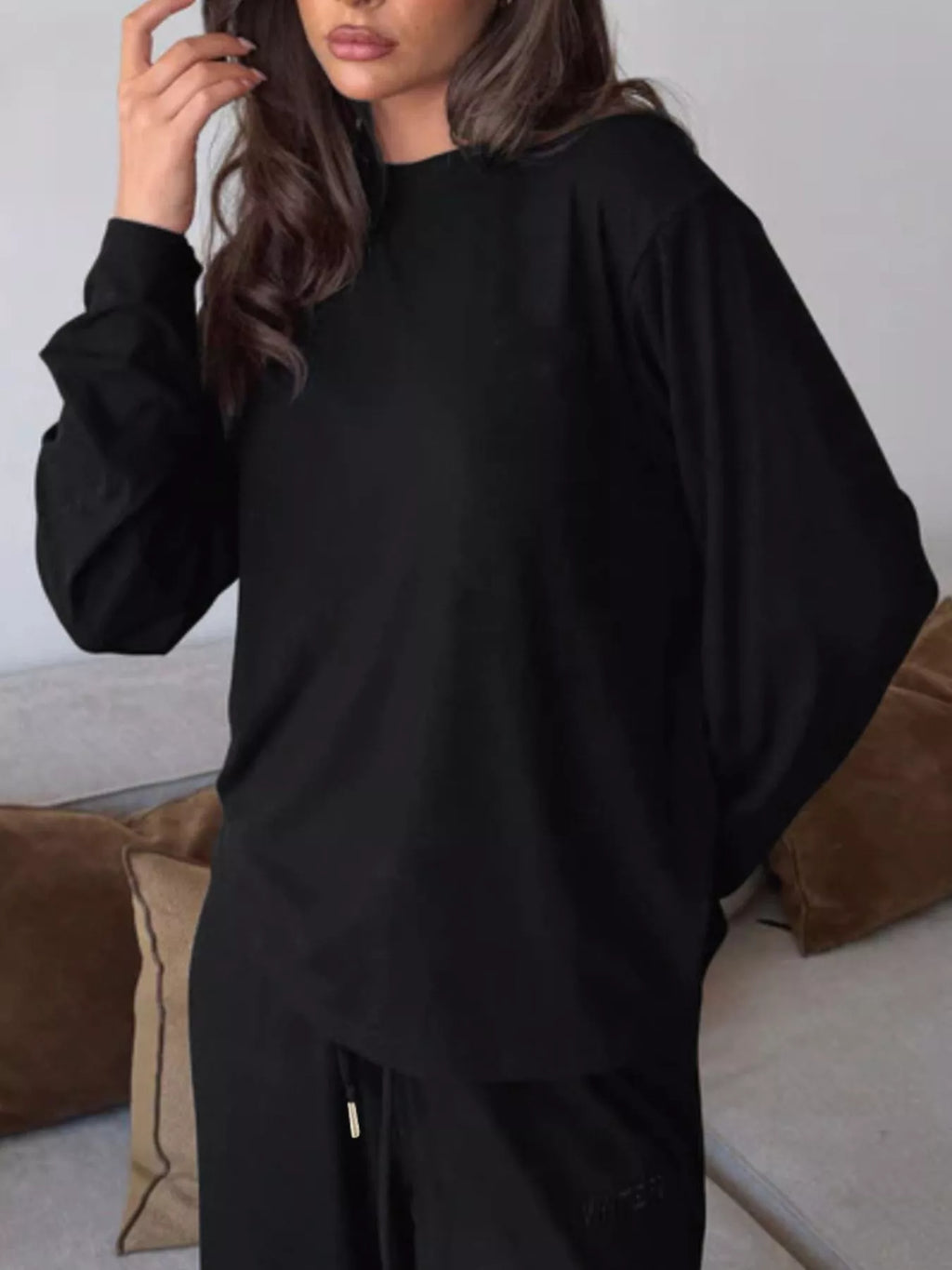 women's relaxed fit long sleeve top and pants set - styling option