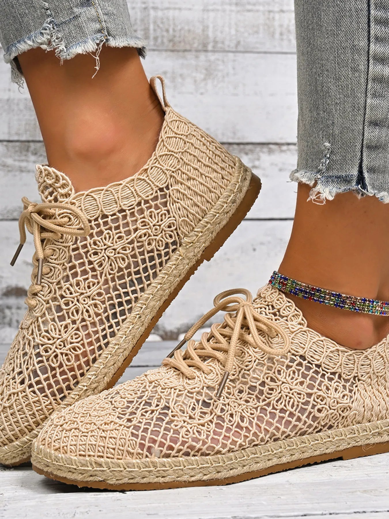 women's breathable woven lace up sneakers - side view