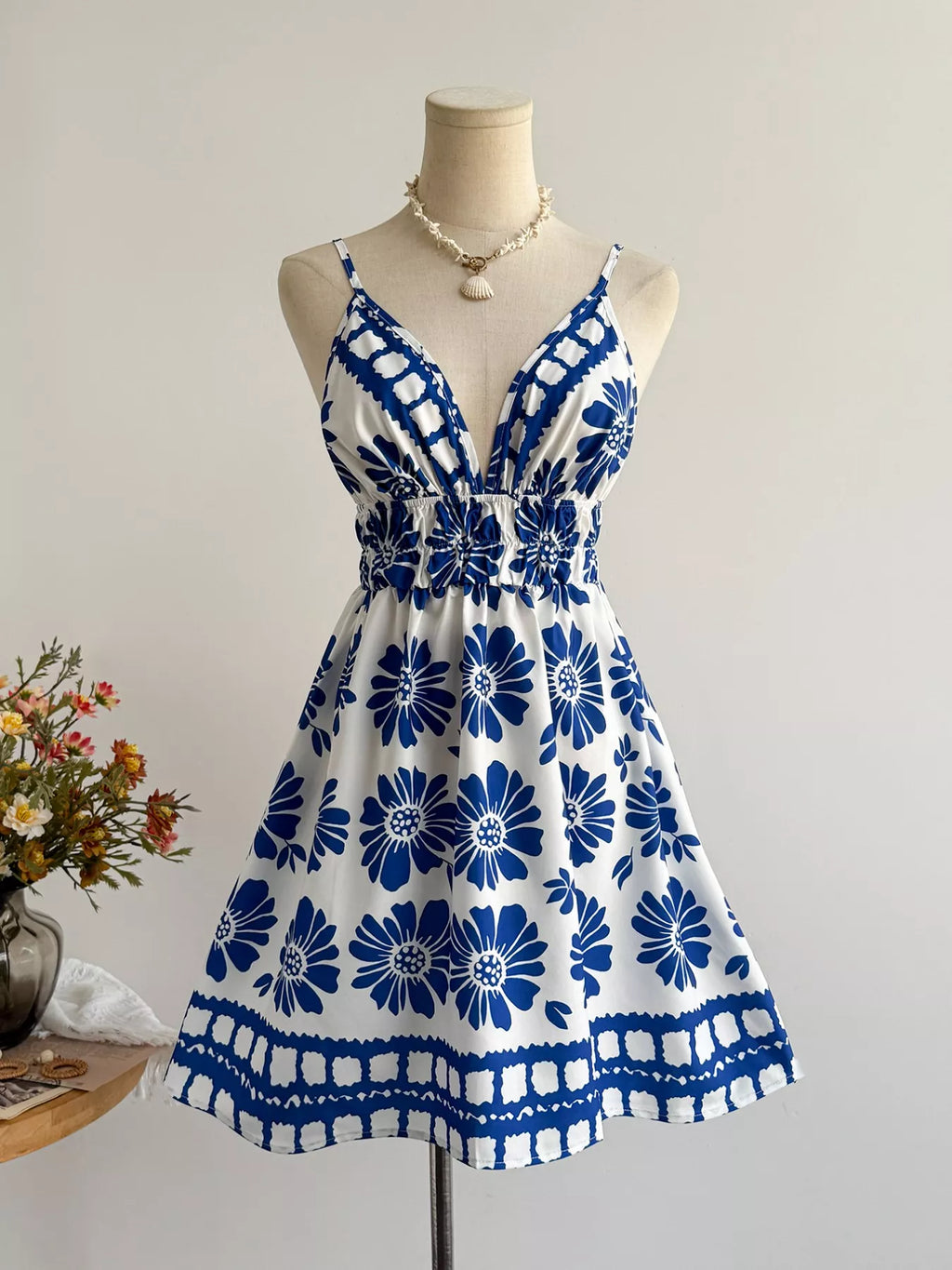 women's floral print v-neck mini dress - additional image