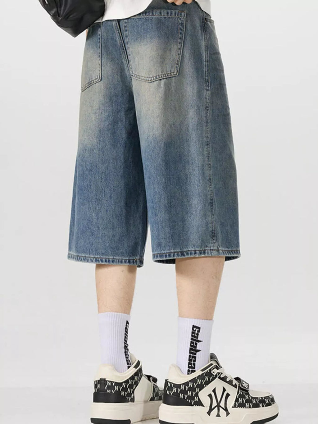 men's men's vintage wash wide-leg capris jeans - additional angle