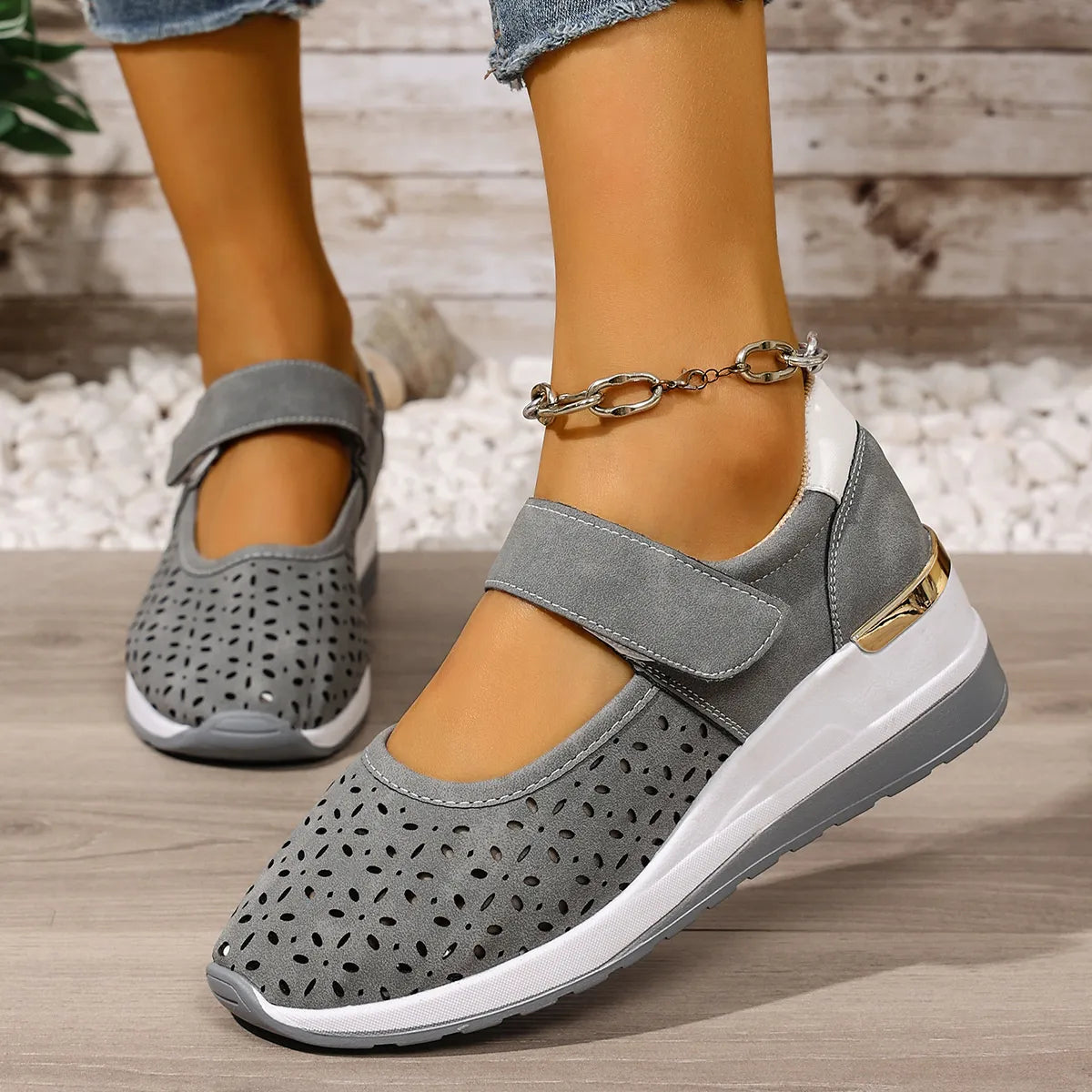 women's breathable wedge sandals - product detail