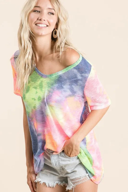 women's bibi tie dye print low gauge deep u neck top - close-up detail
