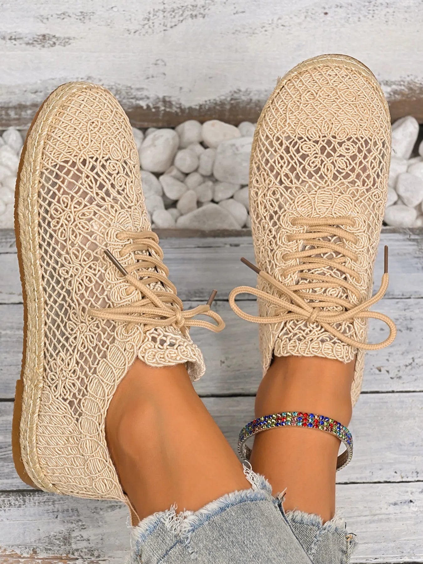 women's breathable woven lace up sneakers - extra view