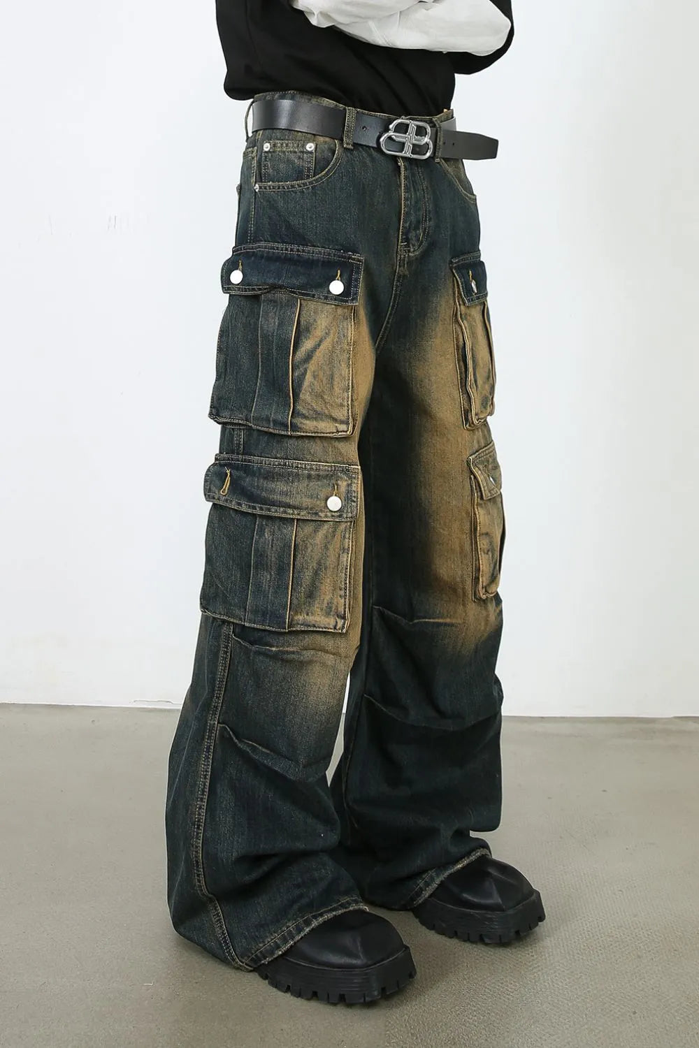 Men's Washed Wide Leg Jeans Medium