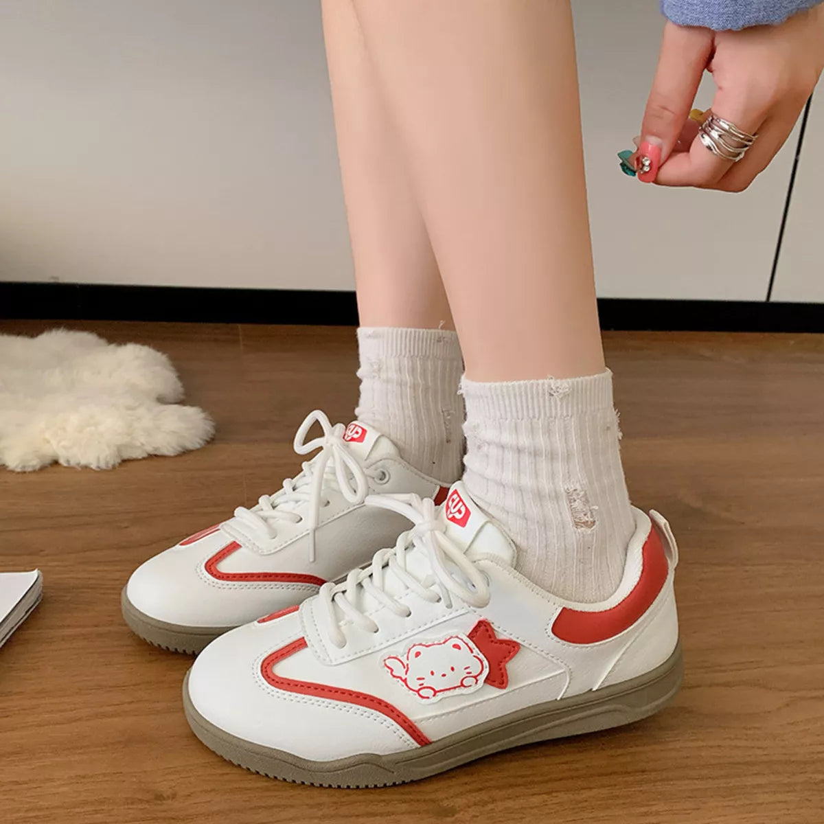 women's lace up round toe sneakers - extra view