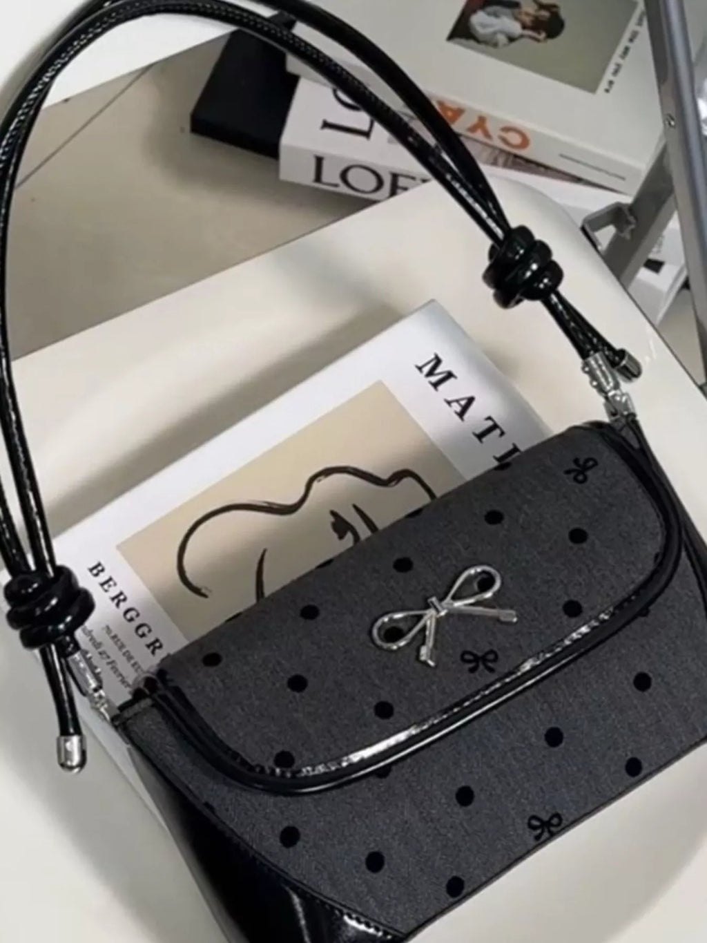 women's bow decor flap shoulder bag - second view