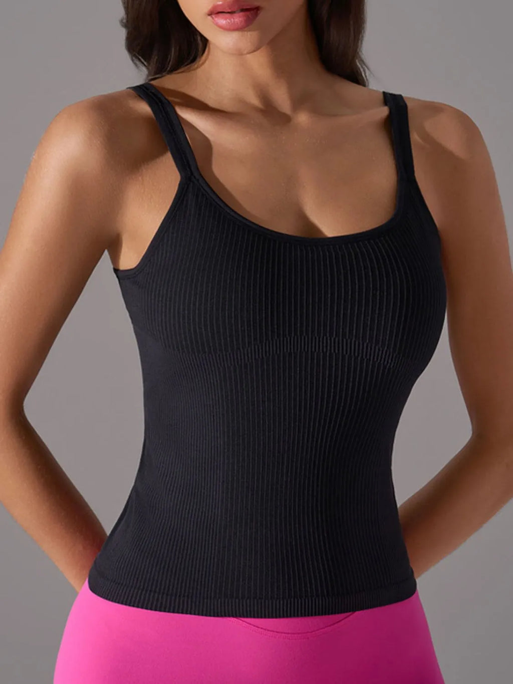 women's scoop neck active tank with detachable chest pads - styling option