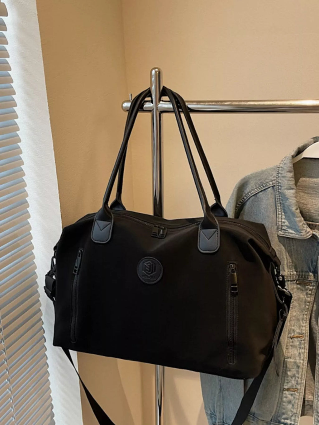 women's adjustable shoulder strap travel duffel bag - main product image