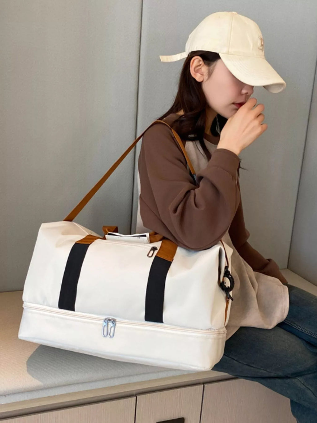 women's multifunctional waterproof travel duffel bag - additional image