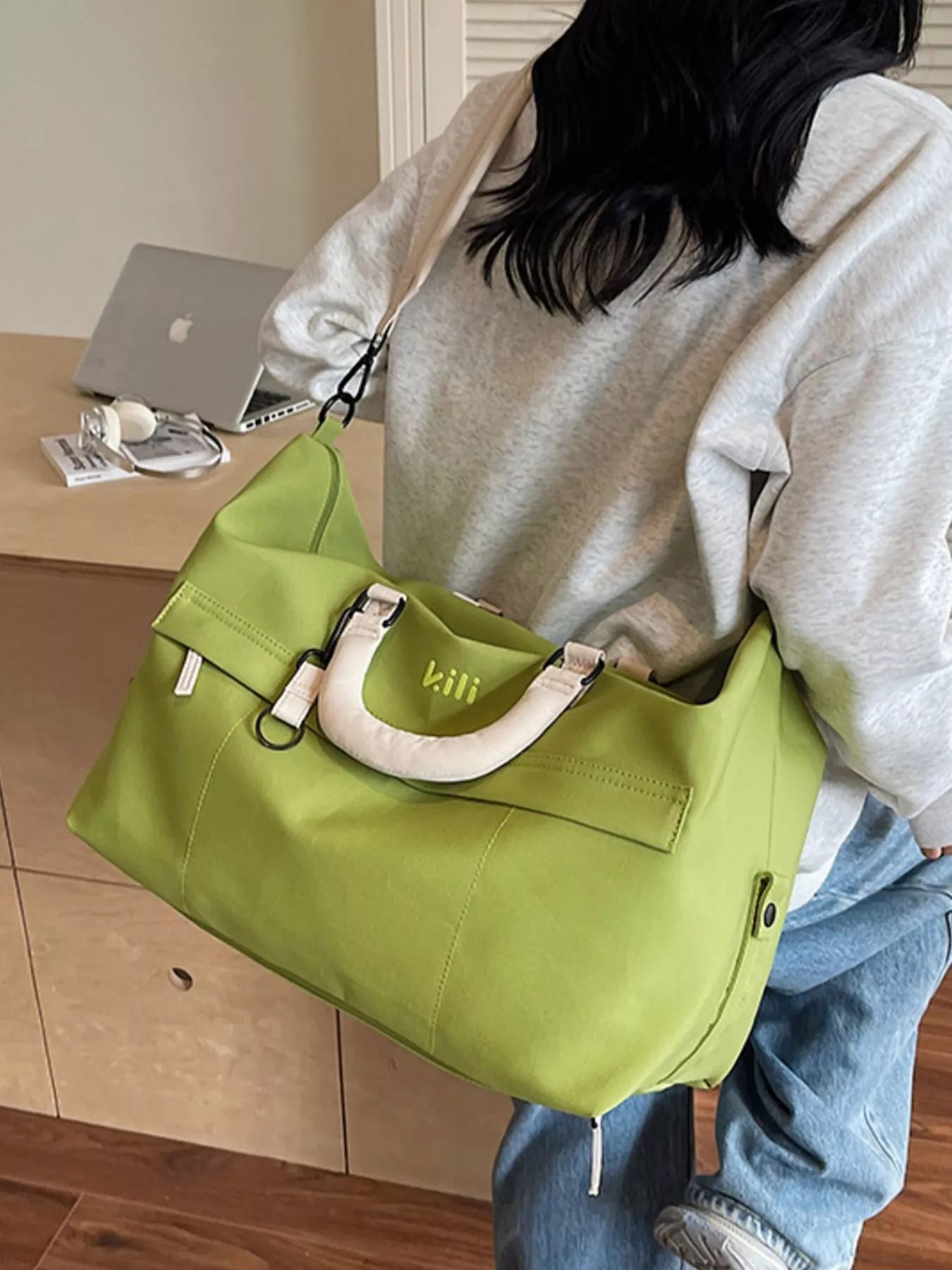 women's lightweight travel duffel bag - additional image
