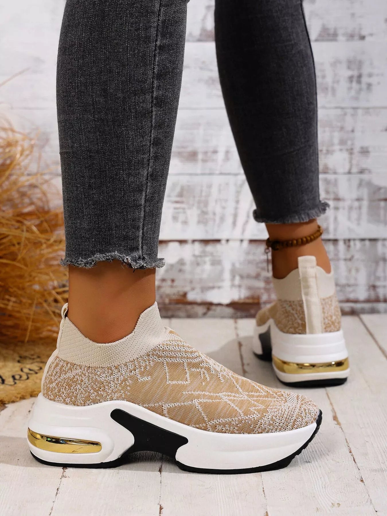 women's mesh round toe platform sneakers - styling option