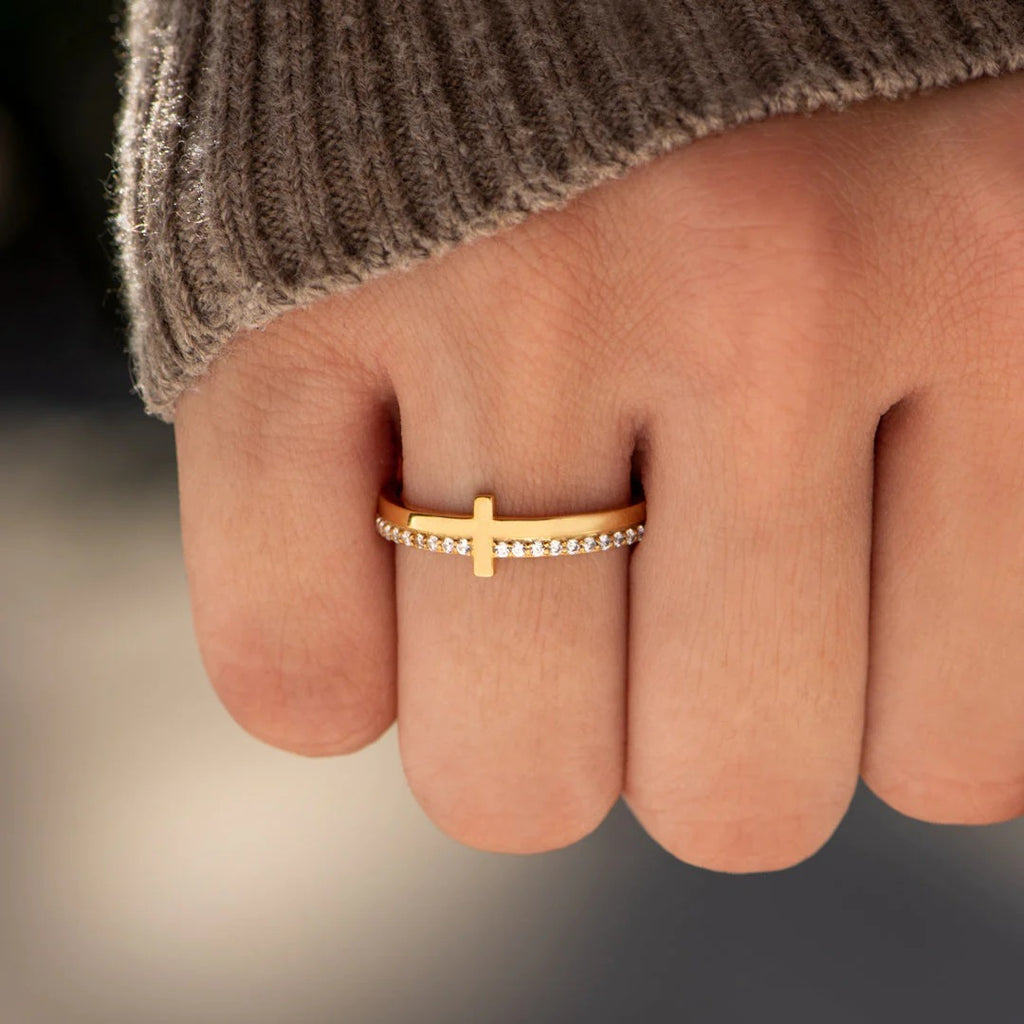 wedding rings for couples gold vintage diamond engagement rings 925 Sterling Silver Cross Ring in Gold, Silver, size 8, 9, 6, 7, shown in side perspective highlighting gemstone detail