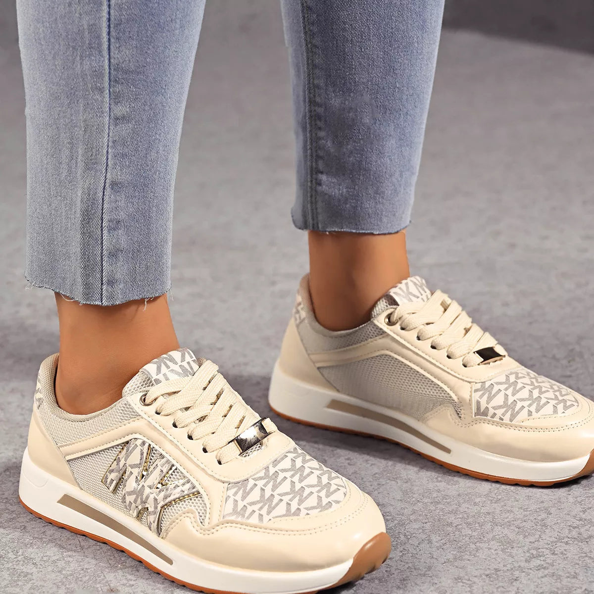 women's lace up round toe sneakers - product detail