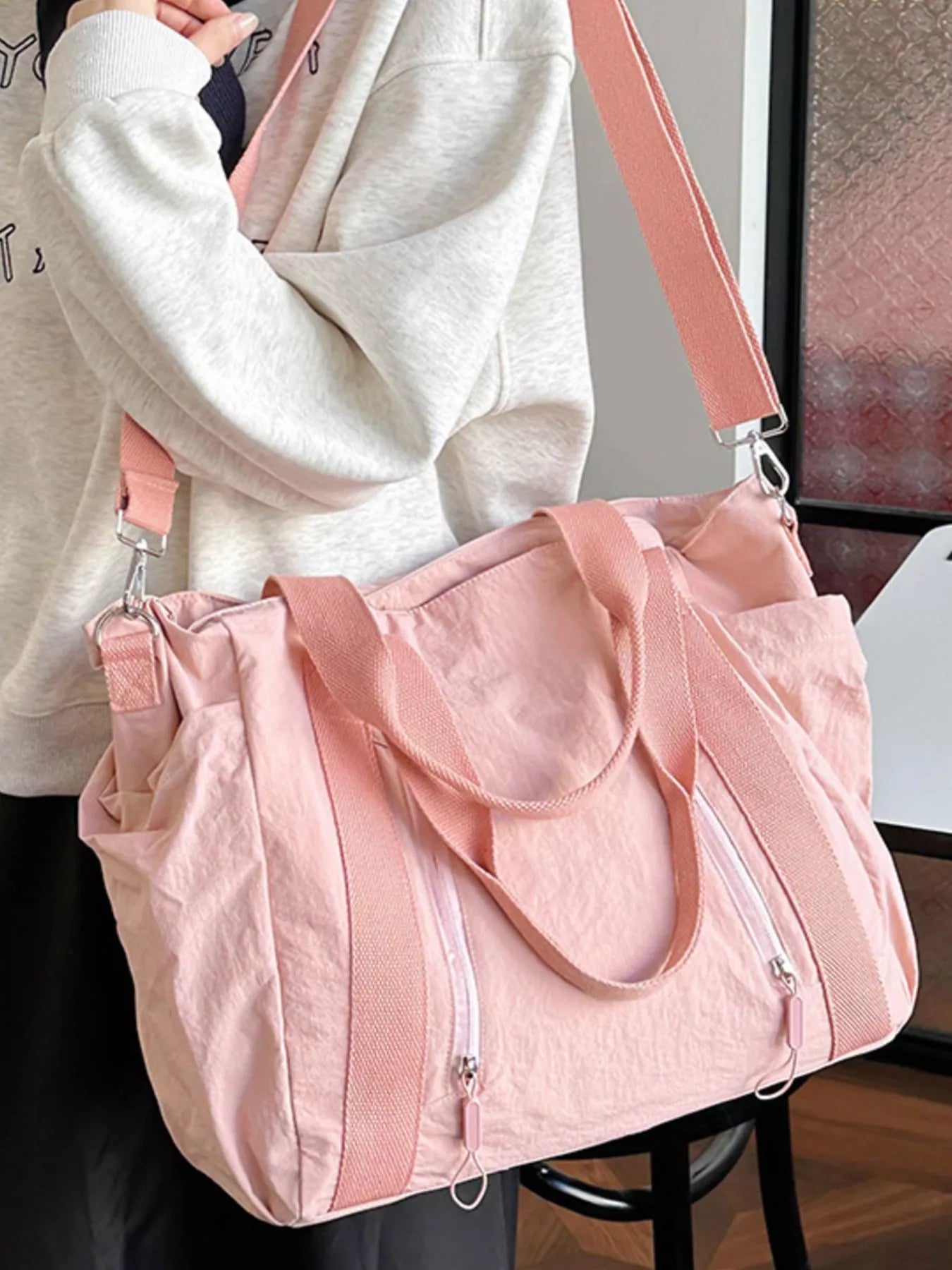 women's lightweight travel duffel bag - product detail