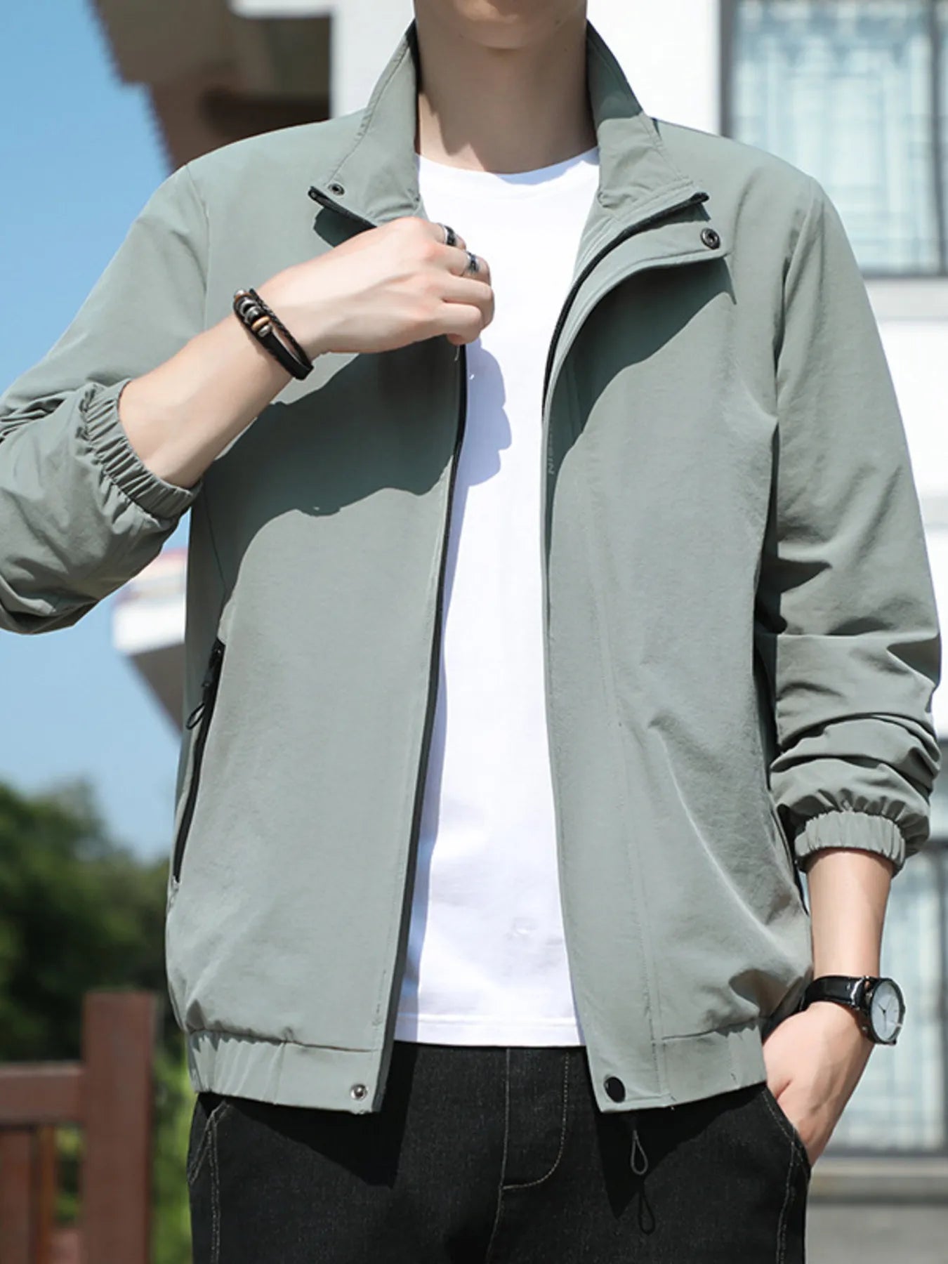 men’s casual lined coat with zip closure
