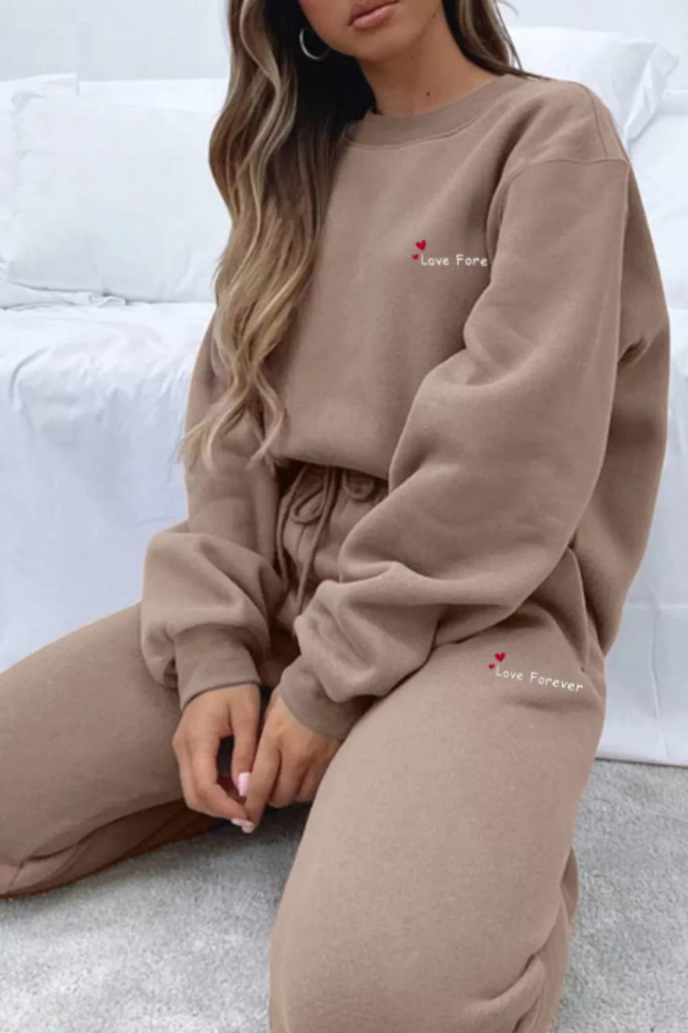 women's round neck sweatshirt and joggers set - additional image
