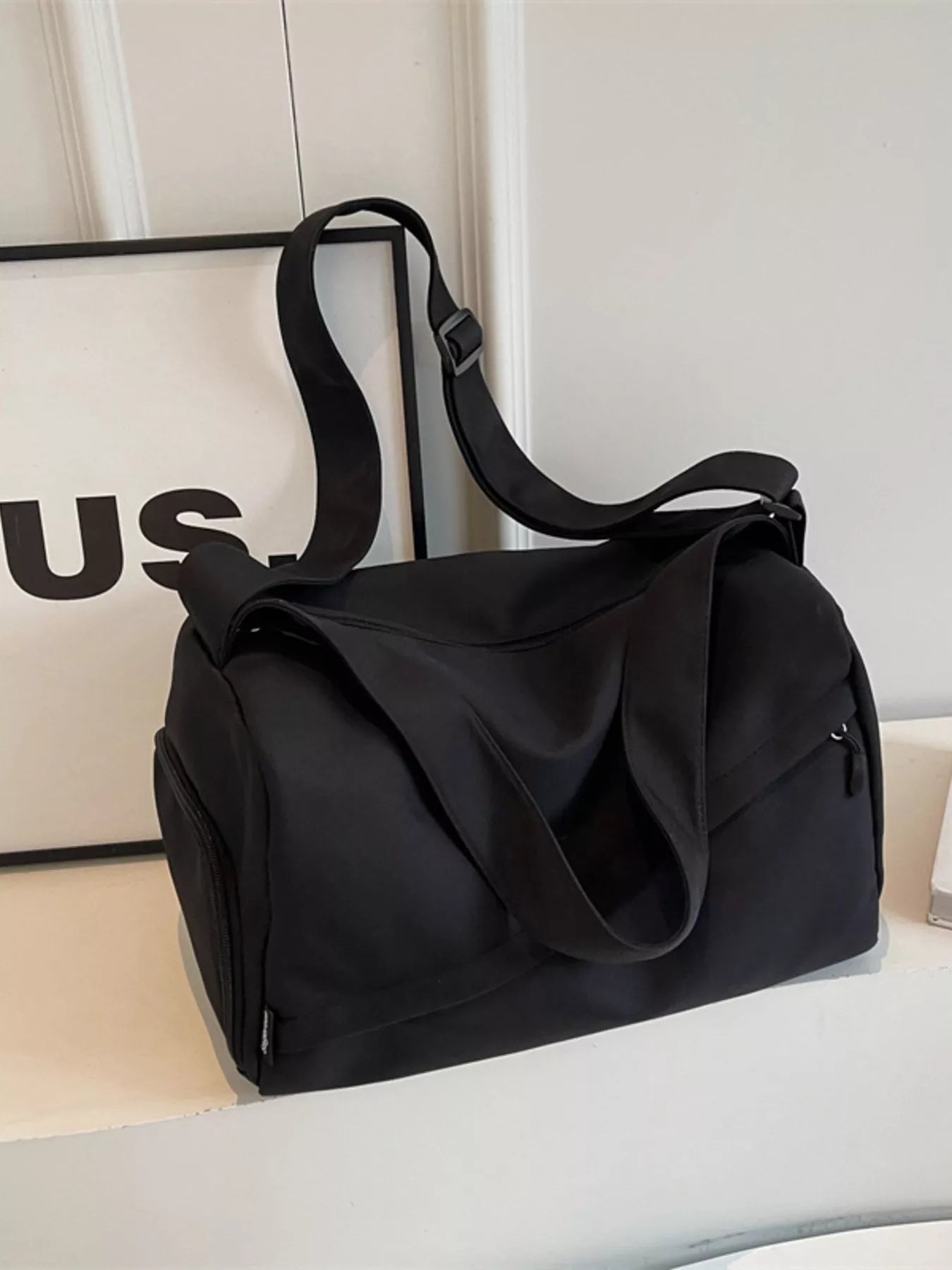 women's adjustable strap solid color travel bag - additional image