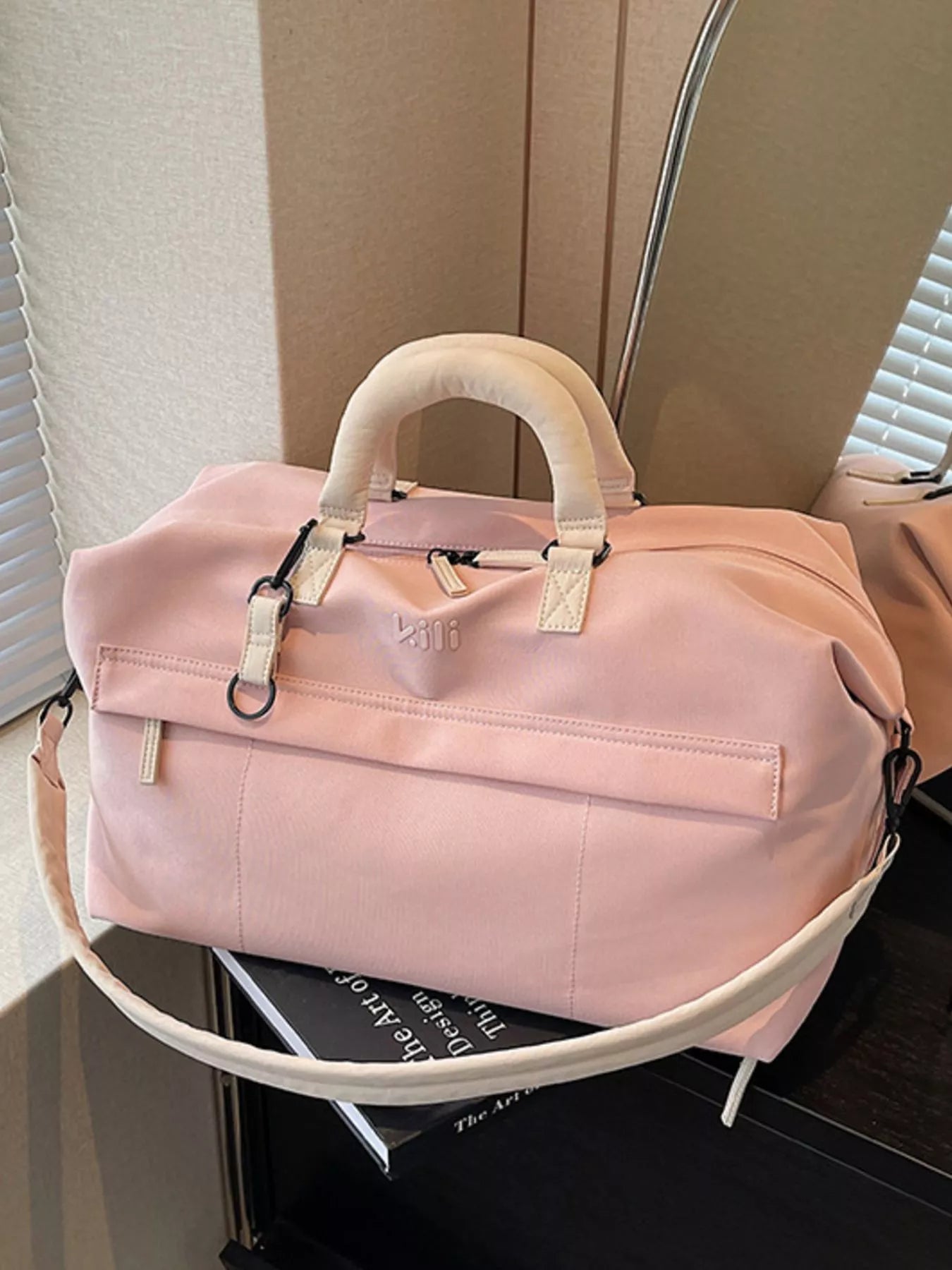 women's lightweight travel duffel bag - product detail