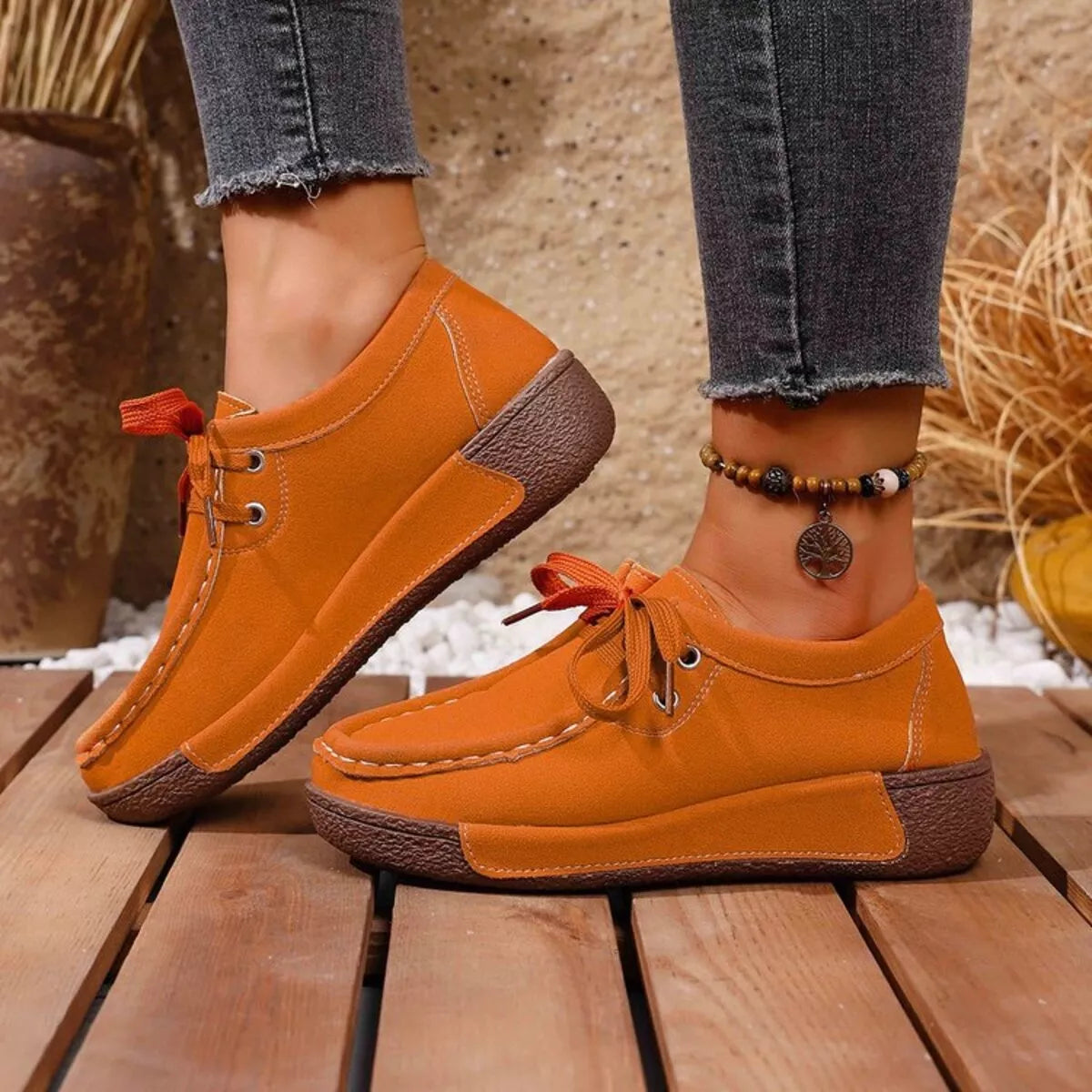 women's round toe lace up sneakers - styling option