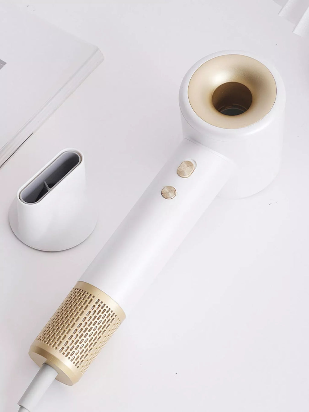 lightweight high-speed hair dryer - styling option