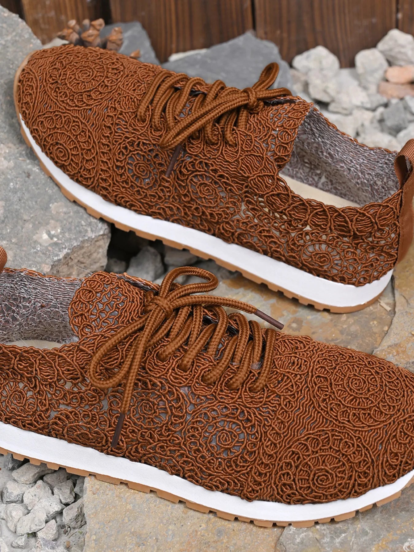 women's mesh lace up sneakers - styling option