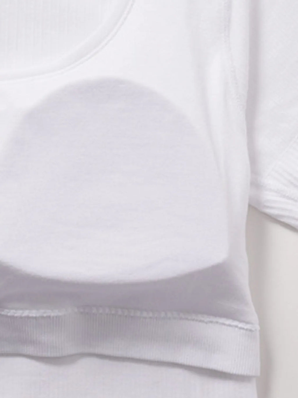 women's square neck active t-shirt with detachable chest pads - product detail