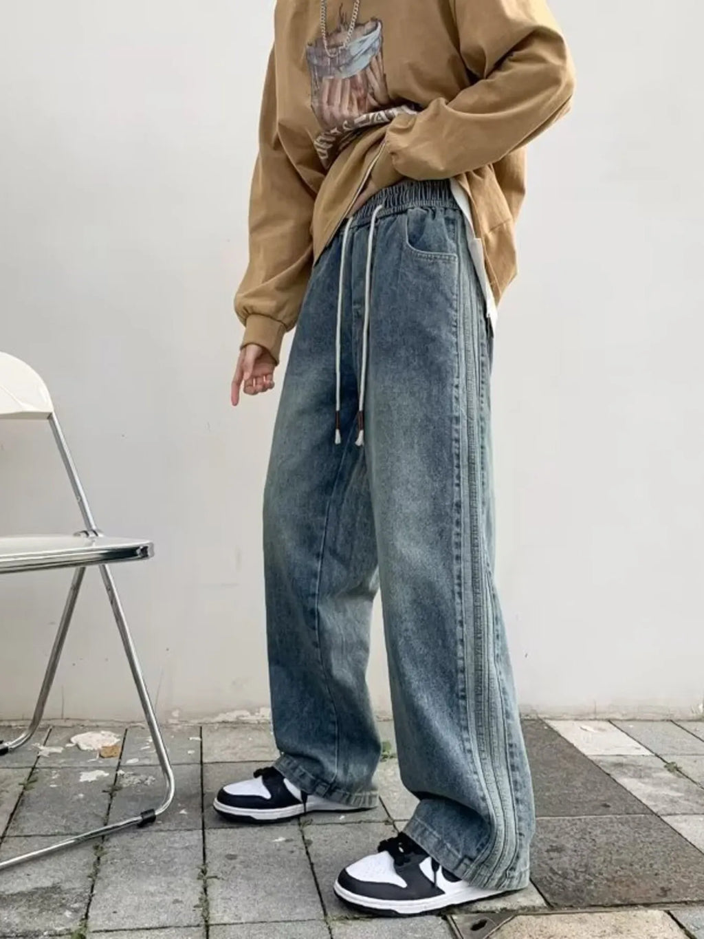 men's men's full size vintage wash wide leg jeans plus size - close-up detail