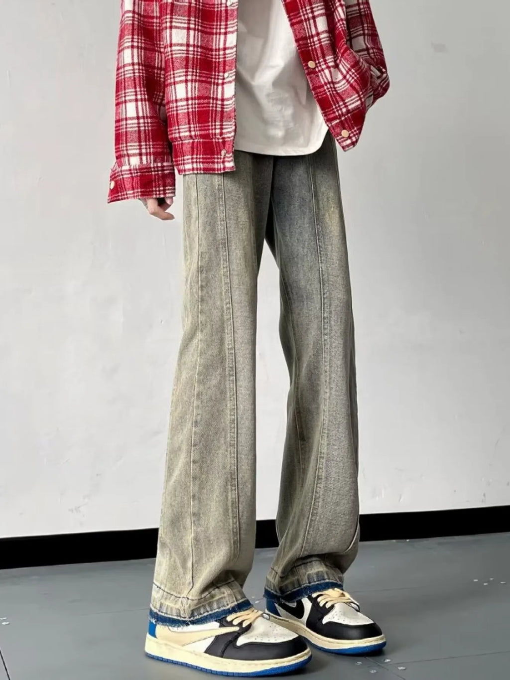men's men's full size vintage wash wide leg jeans plus size - close-up detail