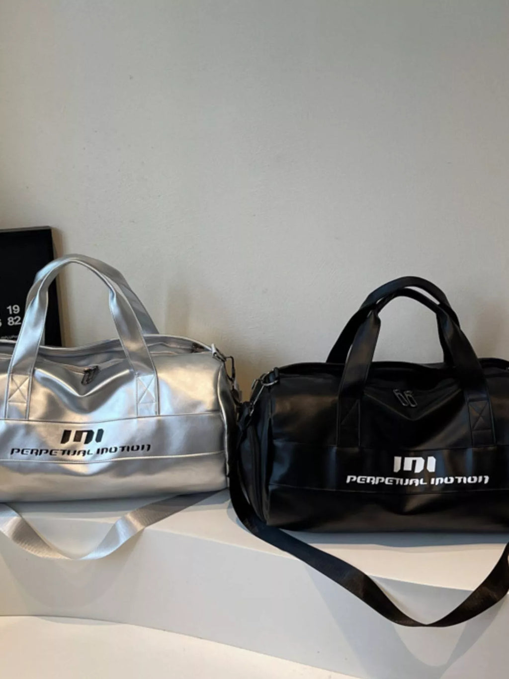 women's lightweight travel duffel bag with shoulder strap - additional image