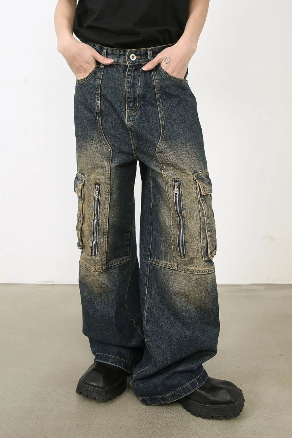 Men's Wide Leg Cargo Jeans Dark