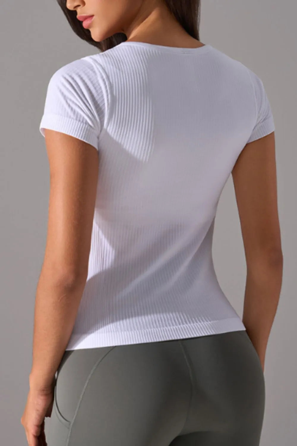 women's square neck active t-shirt with detachable chest pads - product detail