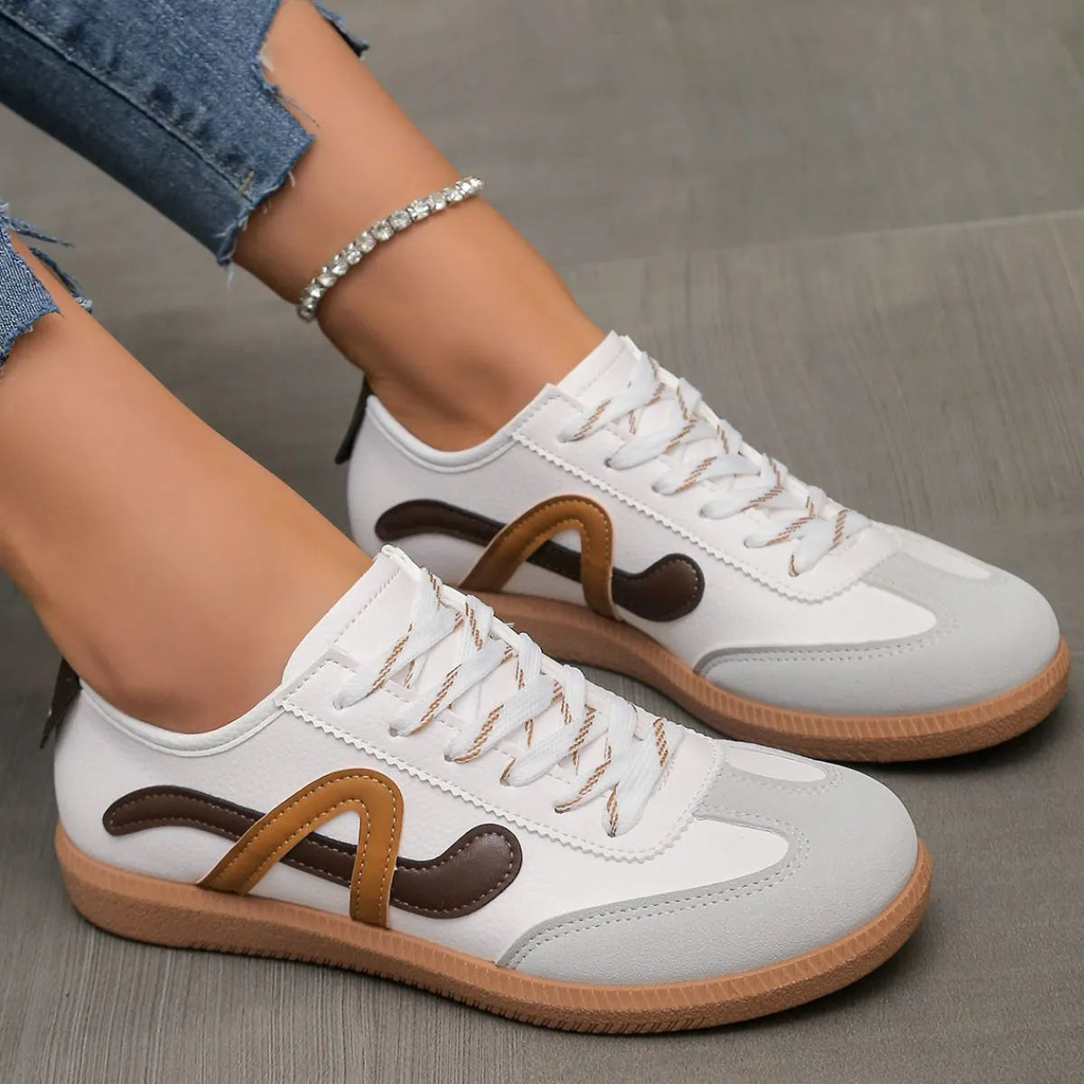Round Toe Flats Sneakers Chocolate