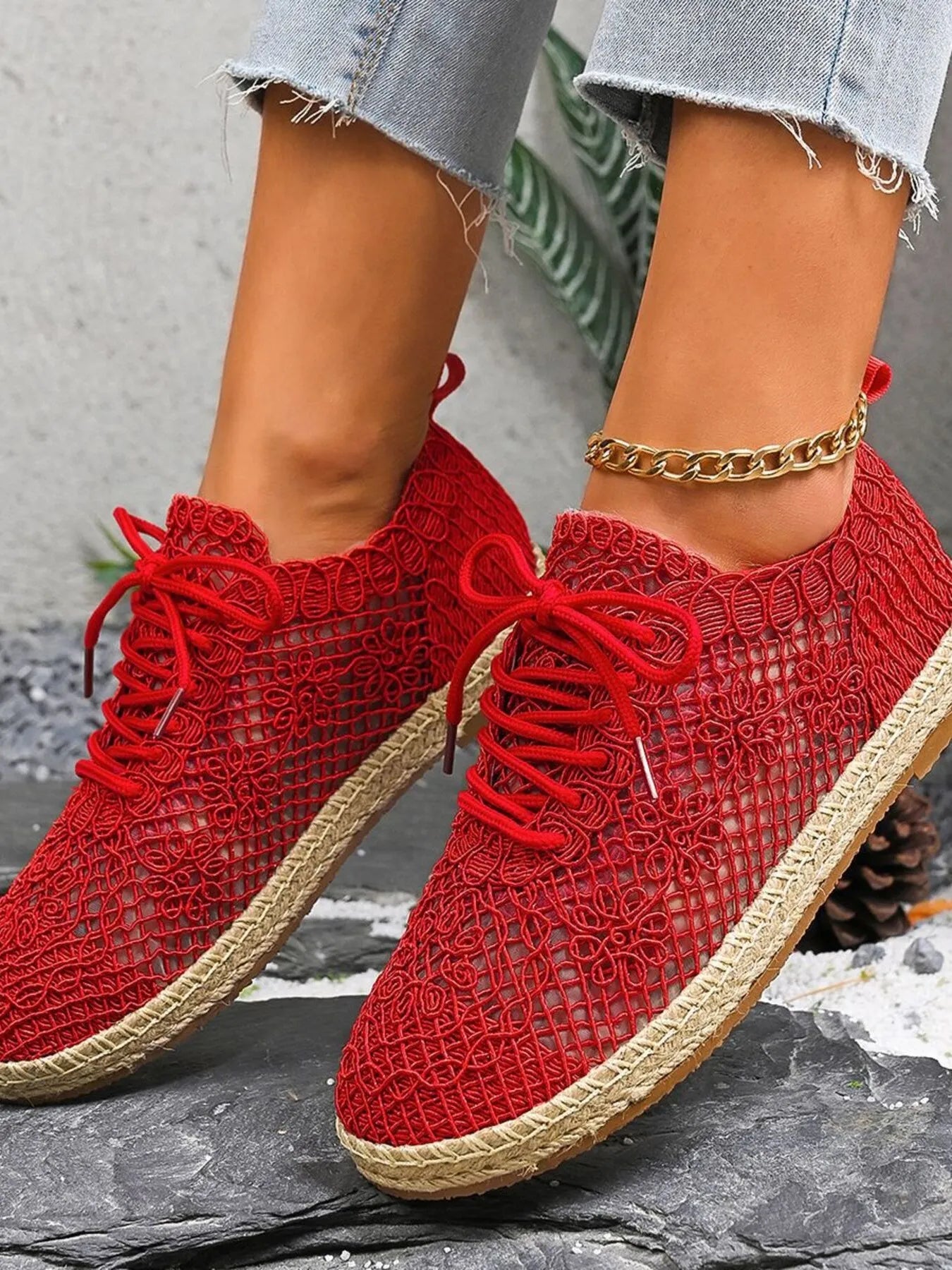 women's breathable woven lace up sneakers - product detail