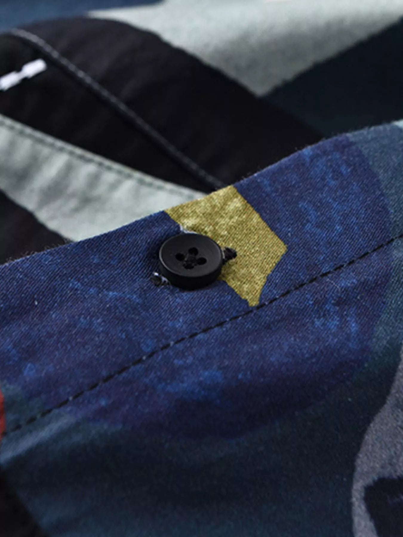 men's men's plus size abstract patchwork short sleeve shirt - close-up detail