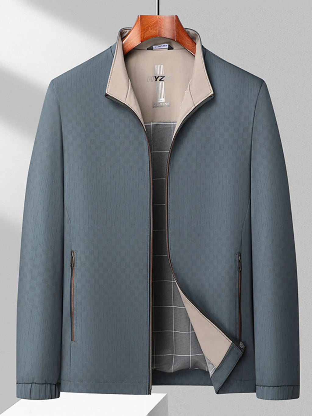 men’s double-breasted lined coat with shoulder detail