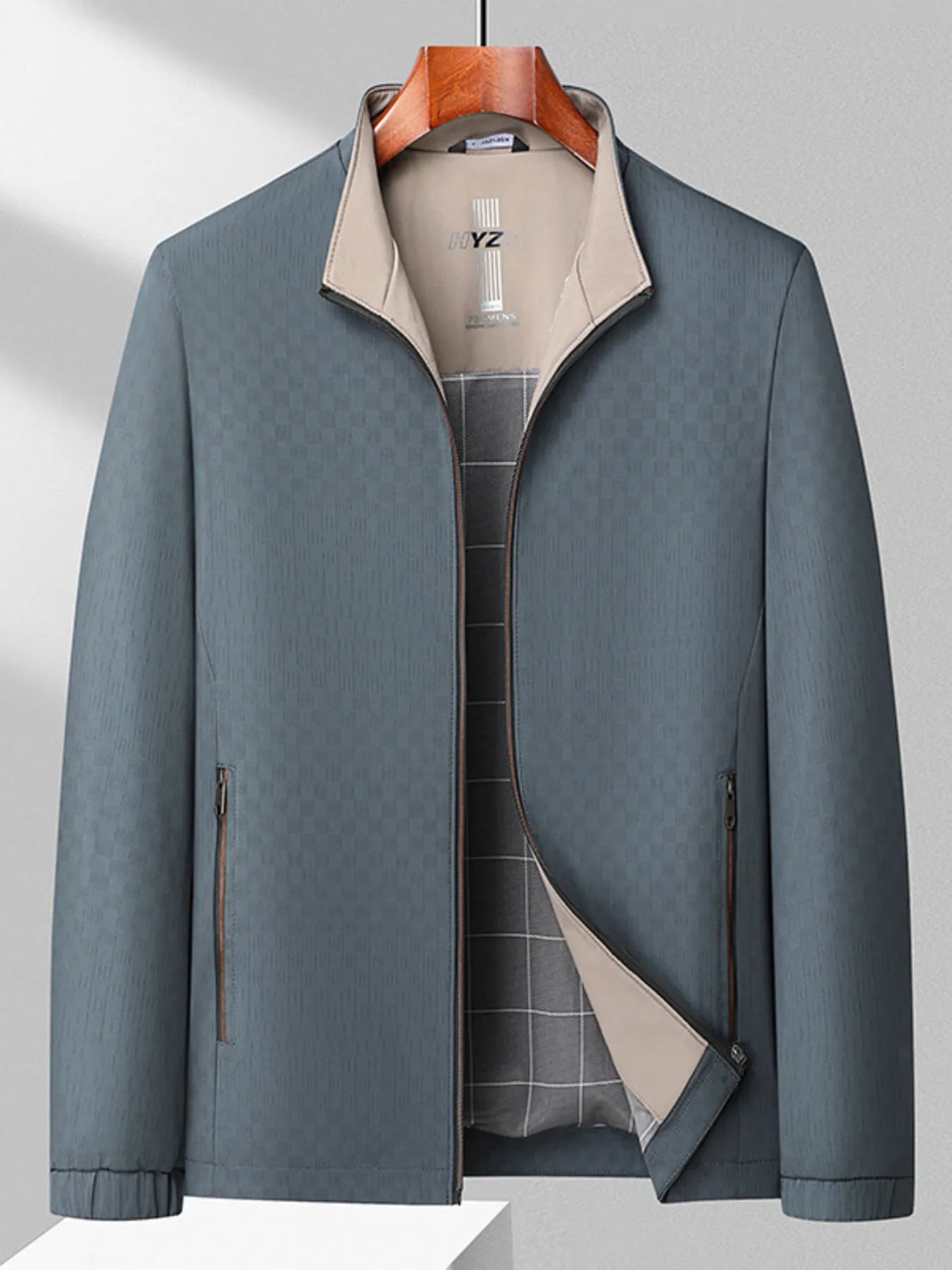 men’s double-breasted lined coat with shoulder detail