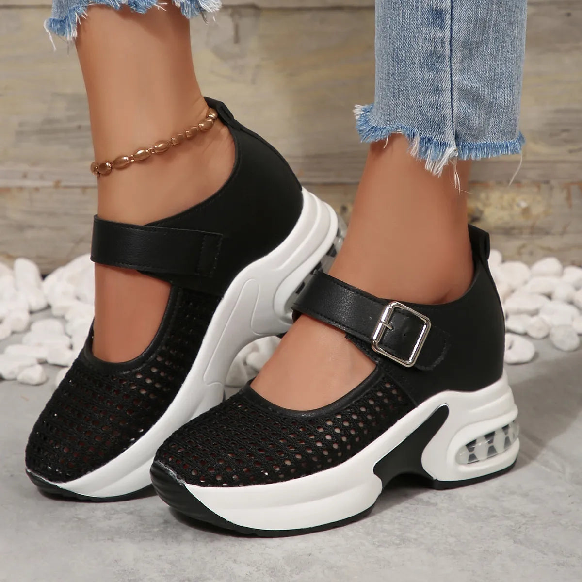 women's breathable mesh platform sneakers - detail shot