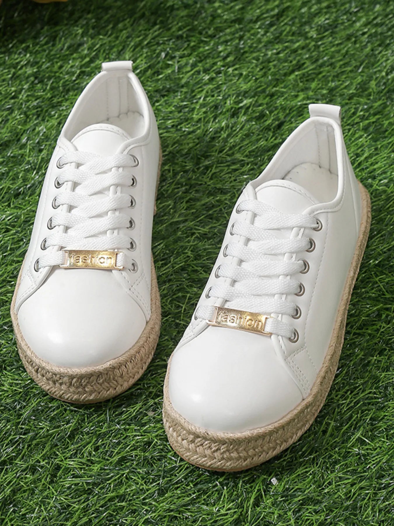 women's round toe platform sneakers - extra view