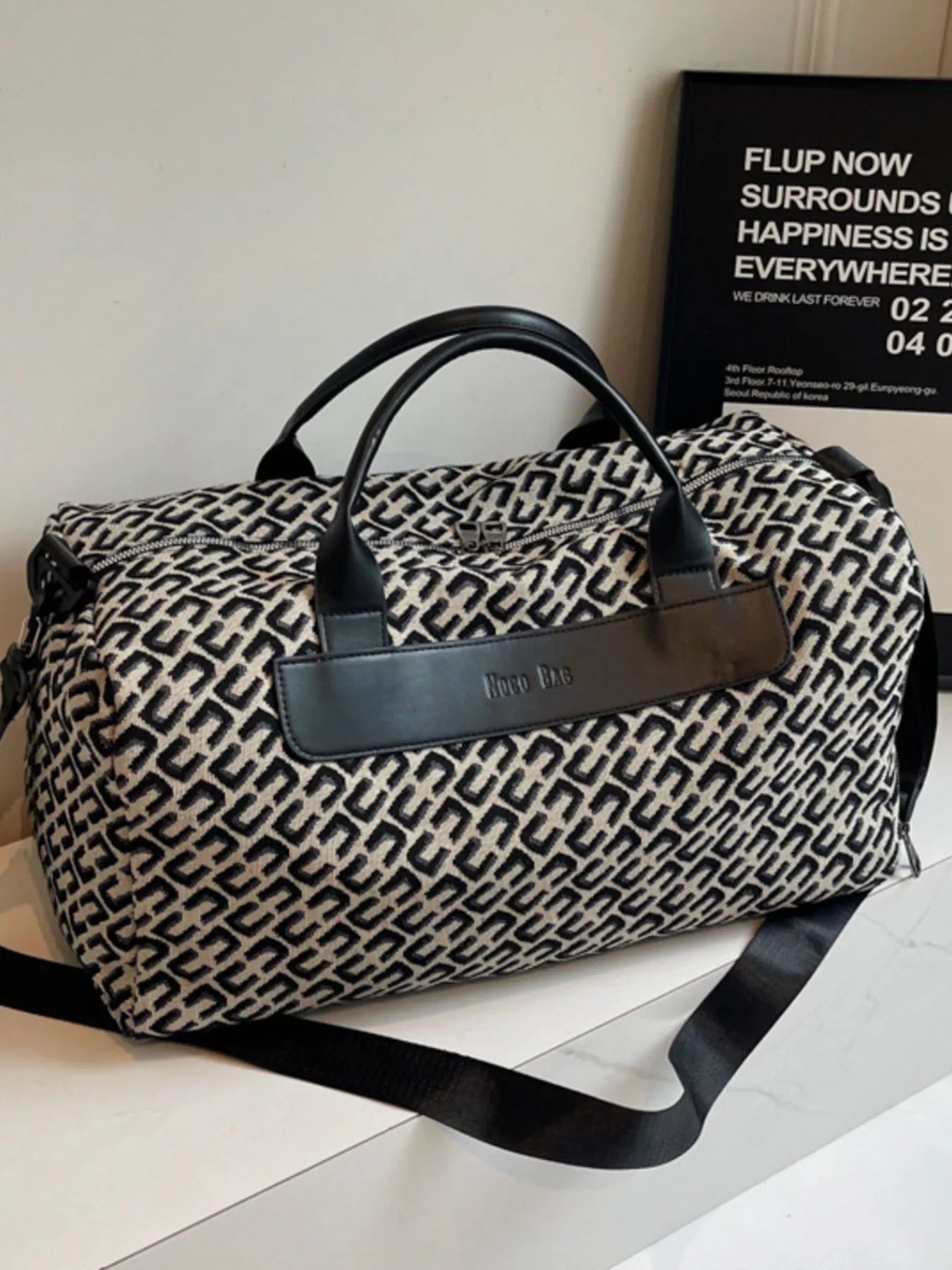 women's geometric pattern travel bag - styling option